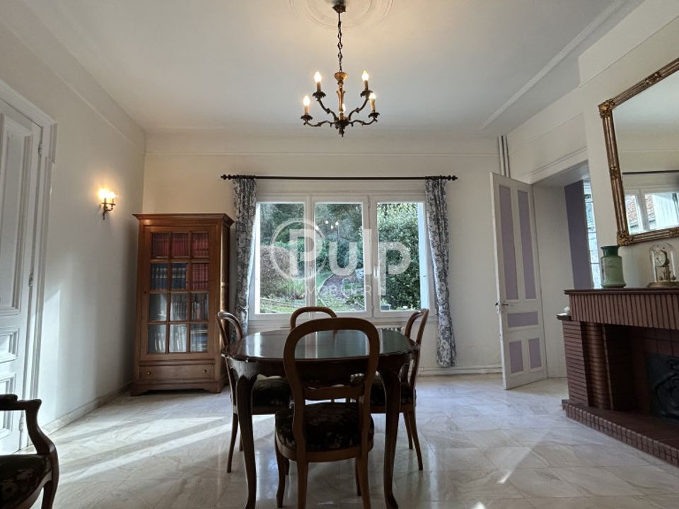 Villa i Saint-Pol-sur-Ternoise, Pas-de-Calais - foto 1