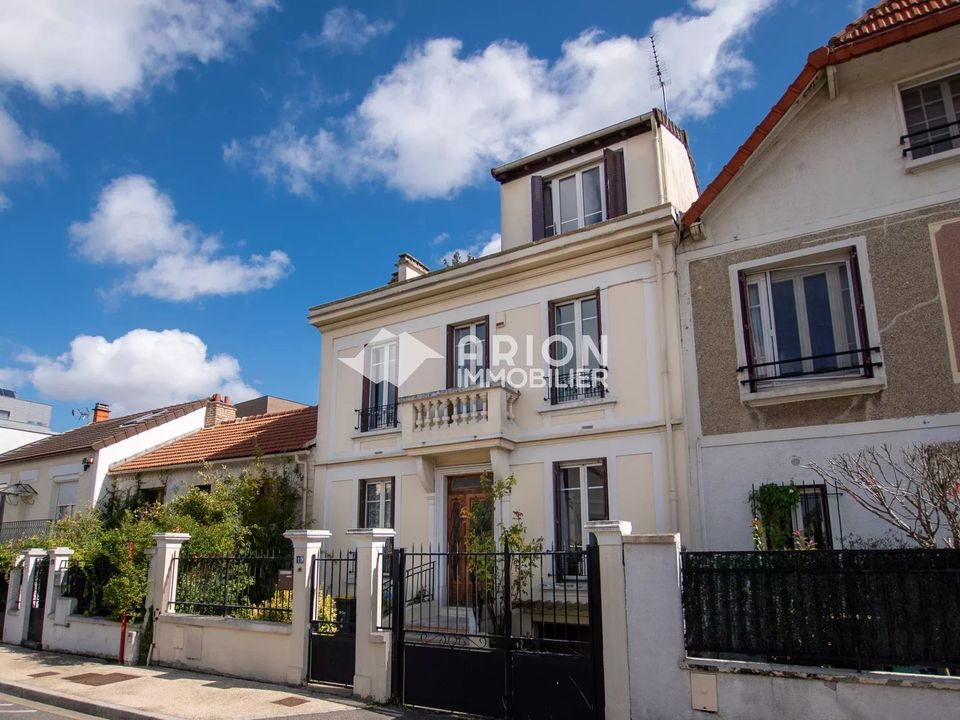 Villa i Bagnolet, Seine-Saint-Denis - bilde 1