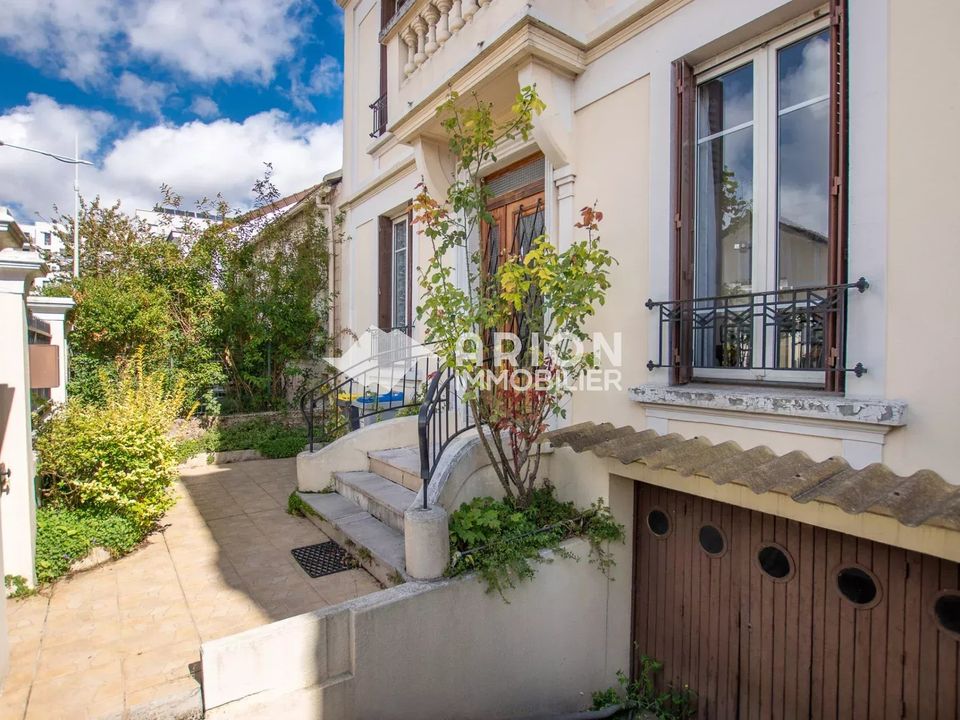 Villa i Bagnolet, Seine-Saint-Denis - bilde 2