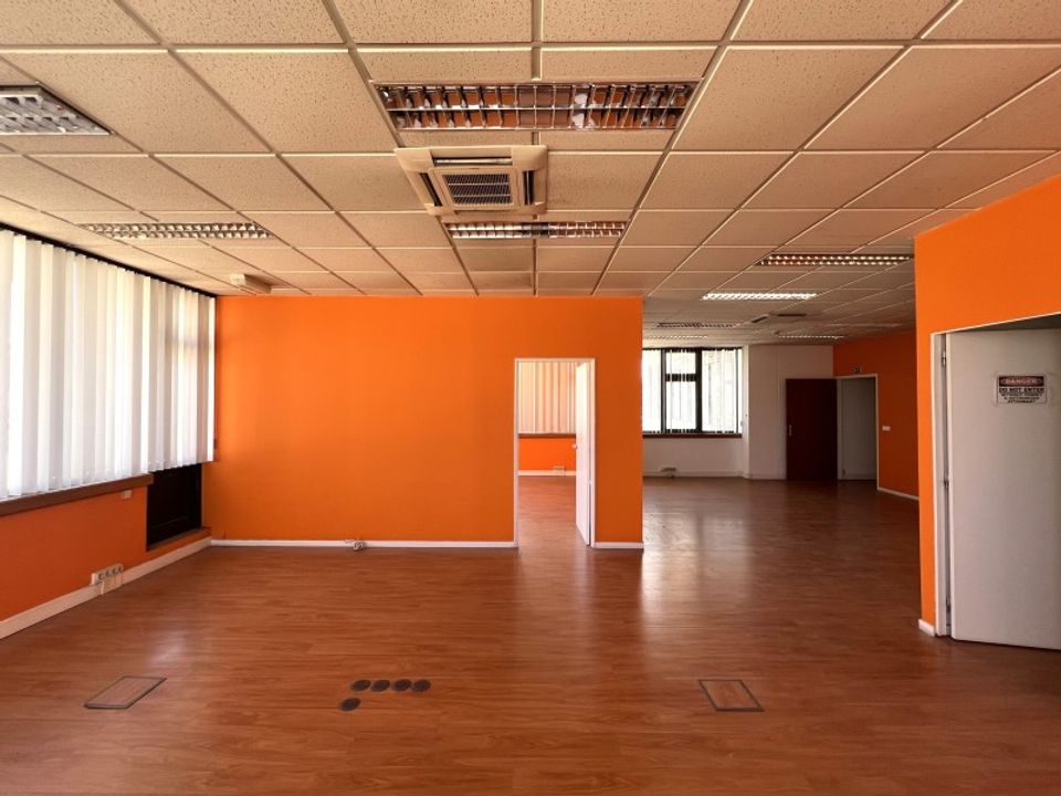 Erhvervsejendom i Amadora, Lisbon - foto 3