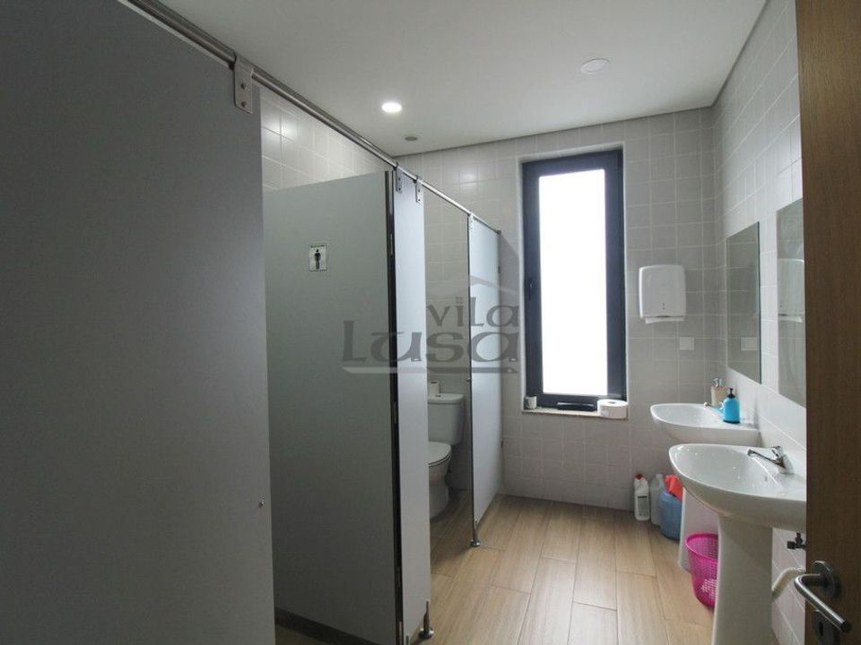 Propiedad comercial en Valongo, Porto - foto 4