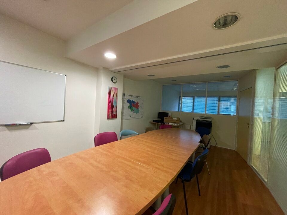Commercial property in Lorient, Morbihan - photo 5