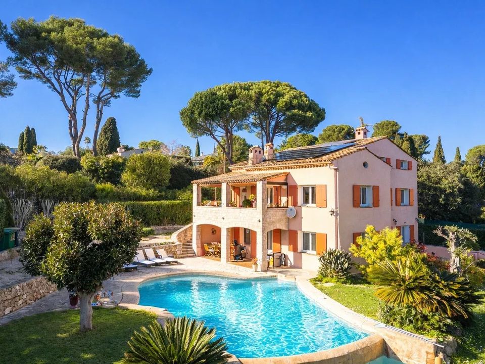 Villa i Antibes, Alpes-Maritimes - foto 1