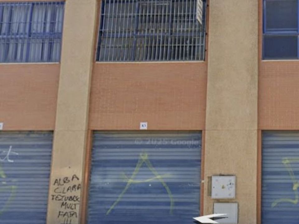 Erhvervsejendom i Sevilla, Sevilla - foto 5