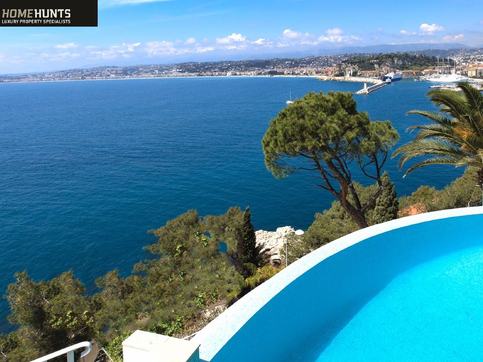 Villa in Nice, Alpes-Maritimes - foto 1