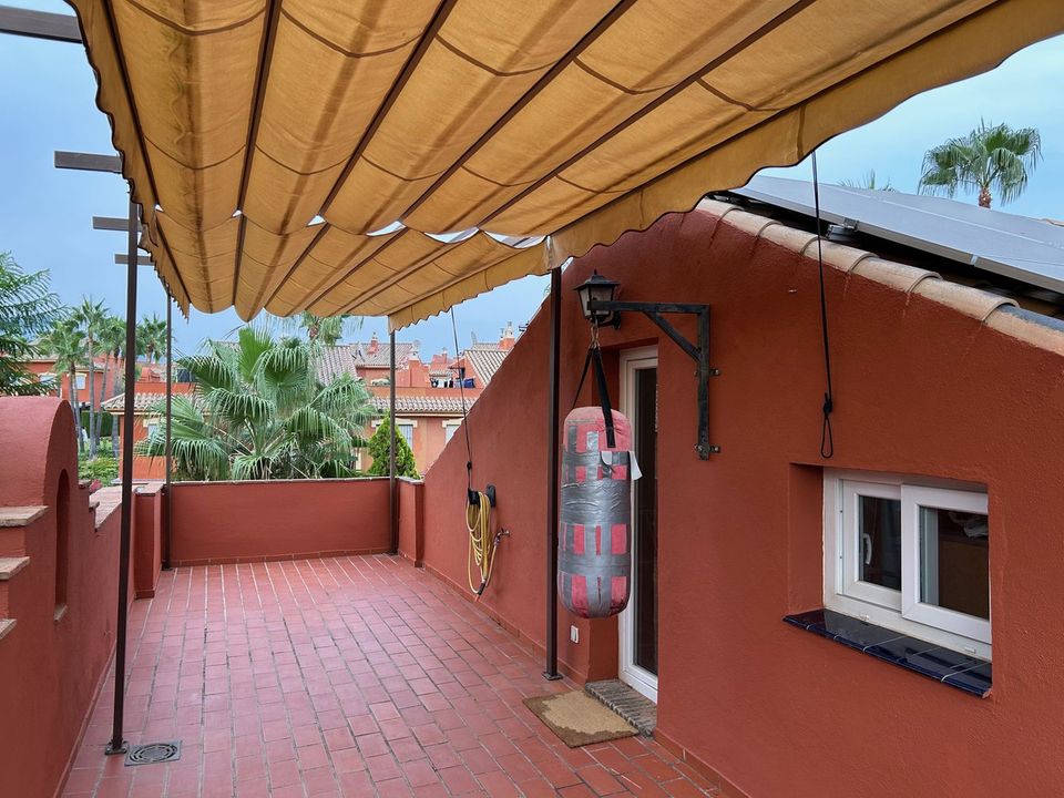 Casa de cidade em Atalaya Isdabe, Malaga - foto 5