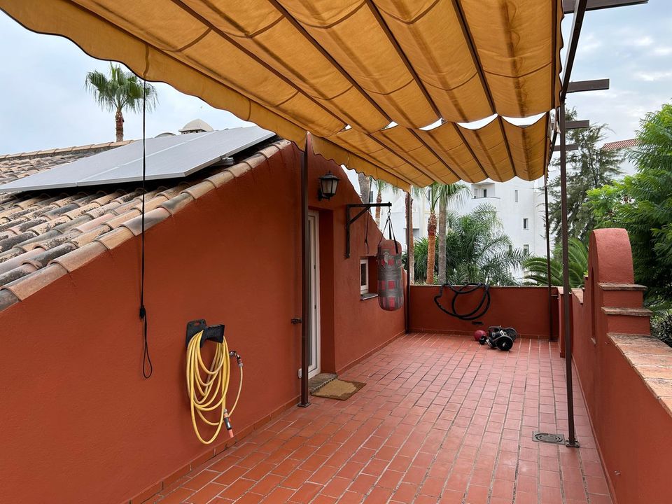 Casa de cidade em Atalaya Isdabe, Malaga - foto 2