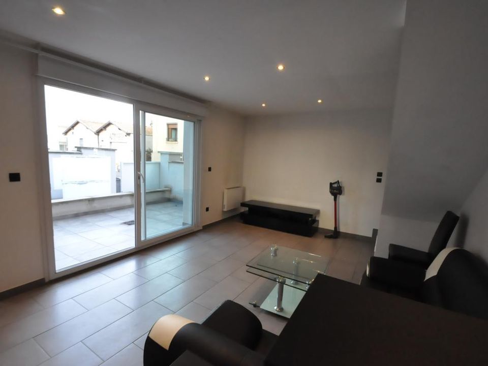 Lejlighed i Villeurbanne, Rhone - foto 2