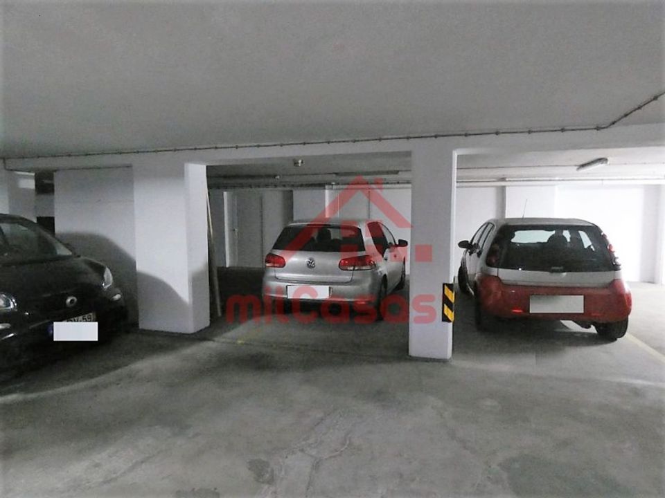 Parkeringsplads i Matacaes, Lisbon - foto 3