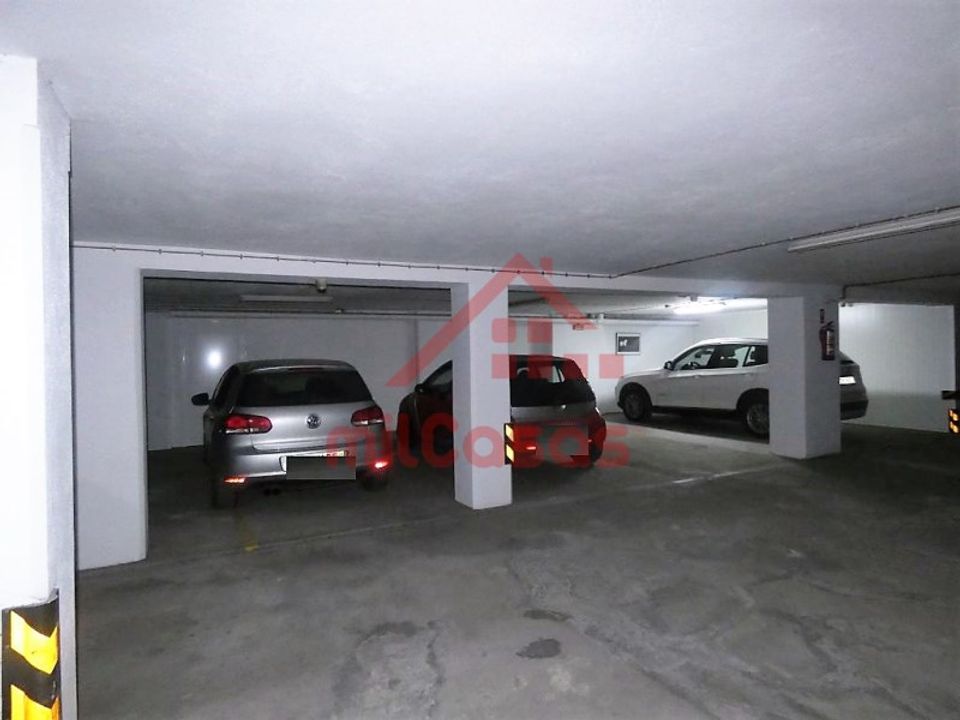 Parkeringsplads i Matacaes, Lisbon - foto 5