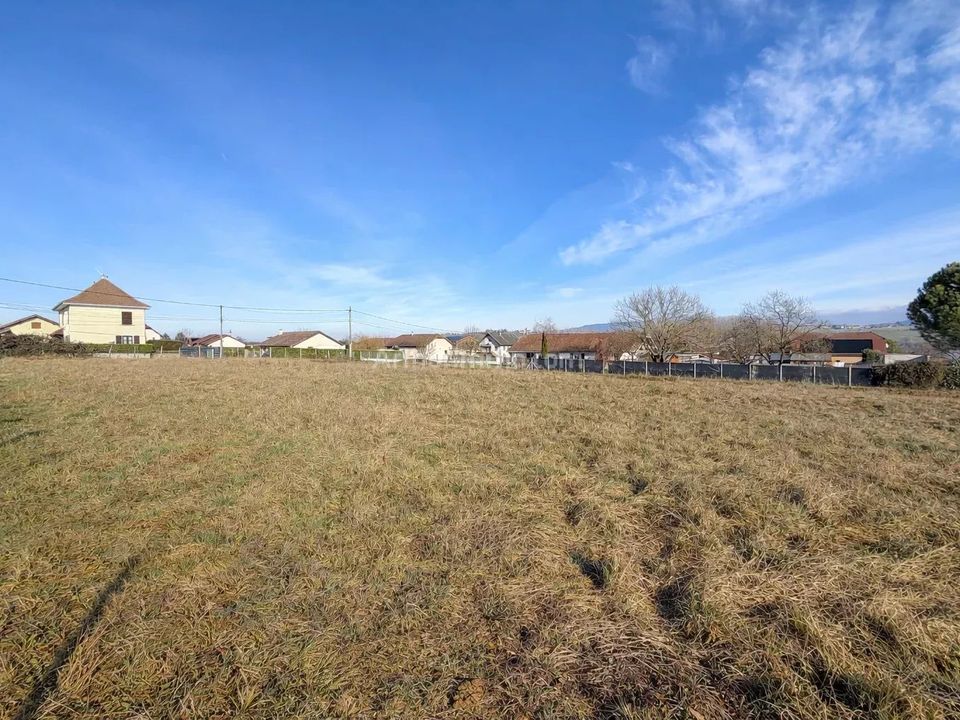 Helårsgrund i Les Avenieres Veyrins-Thuellin, Isere - foto 1