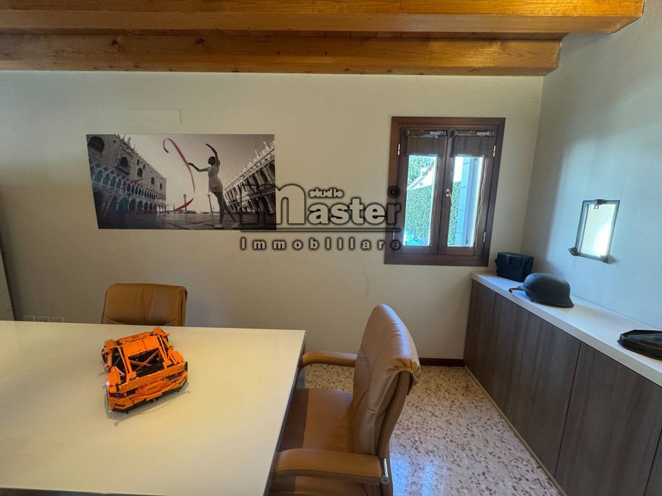 Erhvervsejendom i Treviso, Treviso - foto 4