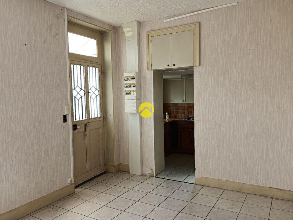 Villa in Cosne-d'Allier, Allier - photo 3