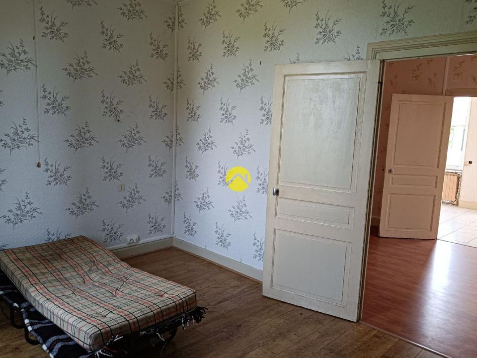 Villa in Cosne-d'Allier, Allier - photo 4