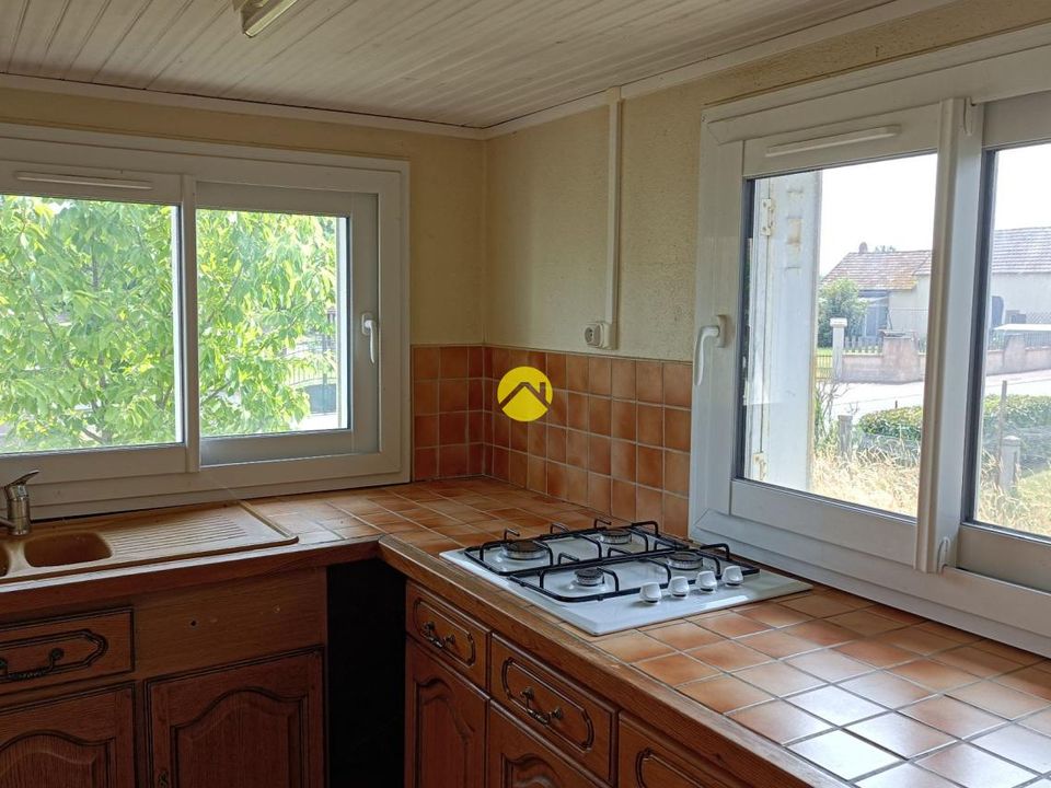 Villa in Cosne-d'Allier, Allier - photo 5