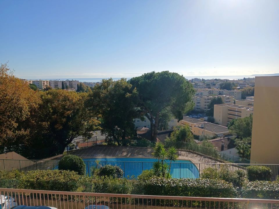Lejlighed i Cagnes-sur-Mer, Alpes-Maritimes - foto 1