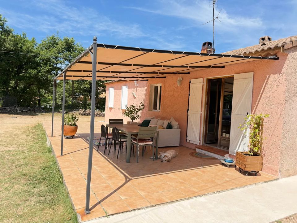 Villa i Sainte-Anastasie-sur-Issole, Var - foto 1