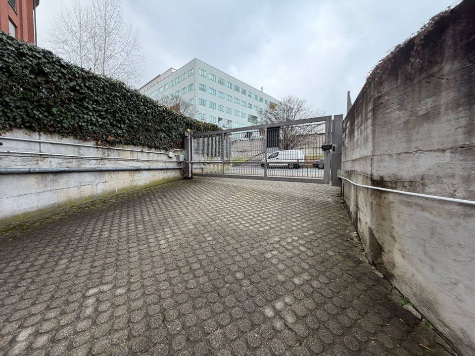 Parkeringsplads i Torino, Turin - foto 4
