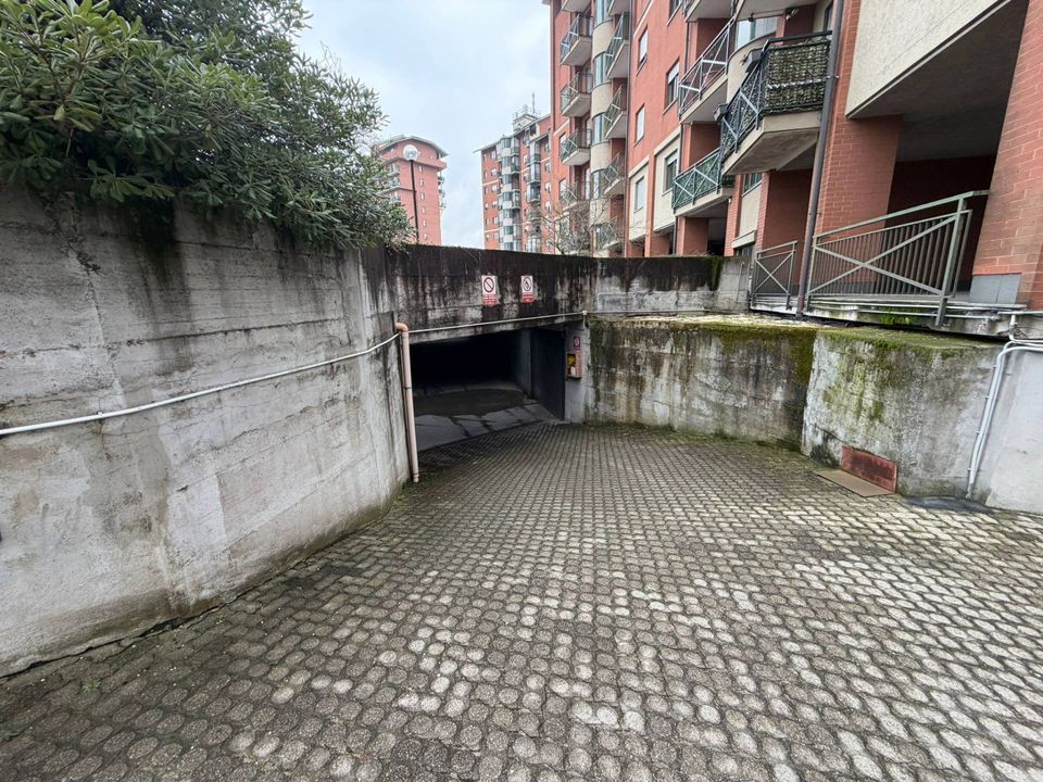 Parkeringsplads i Torino, Turin - foto 5