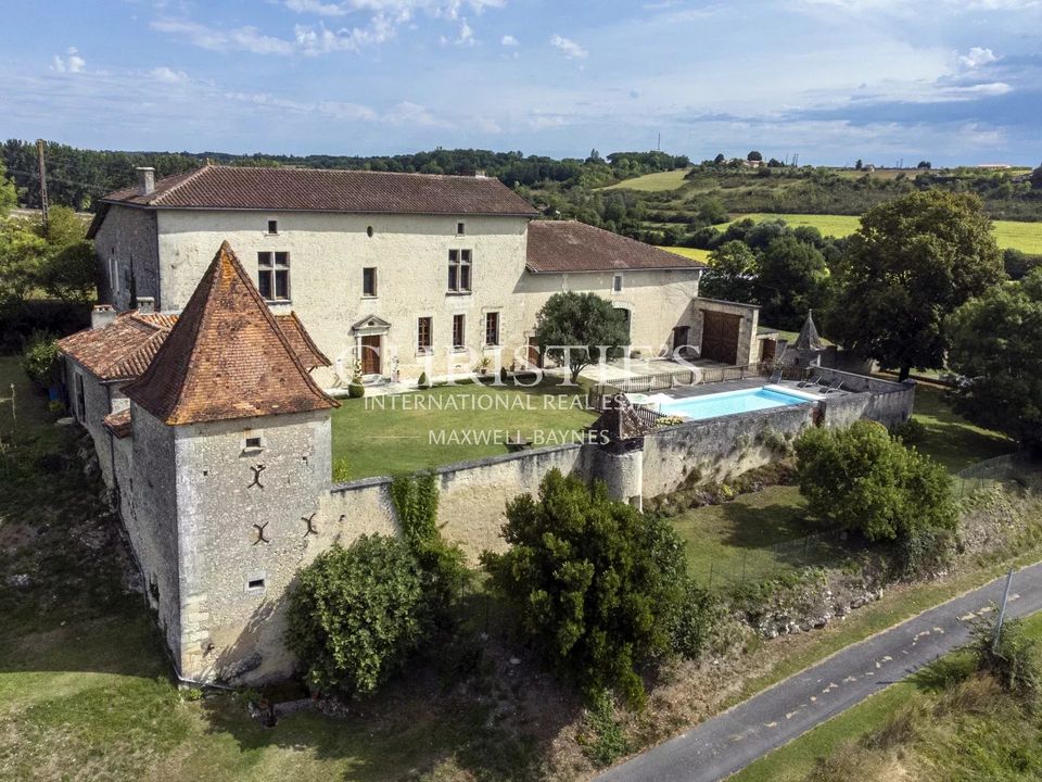 Casa de campo en Chalais, Charente - foto 1