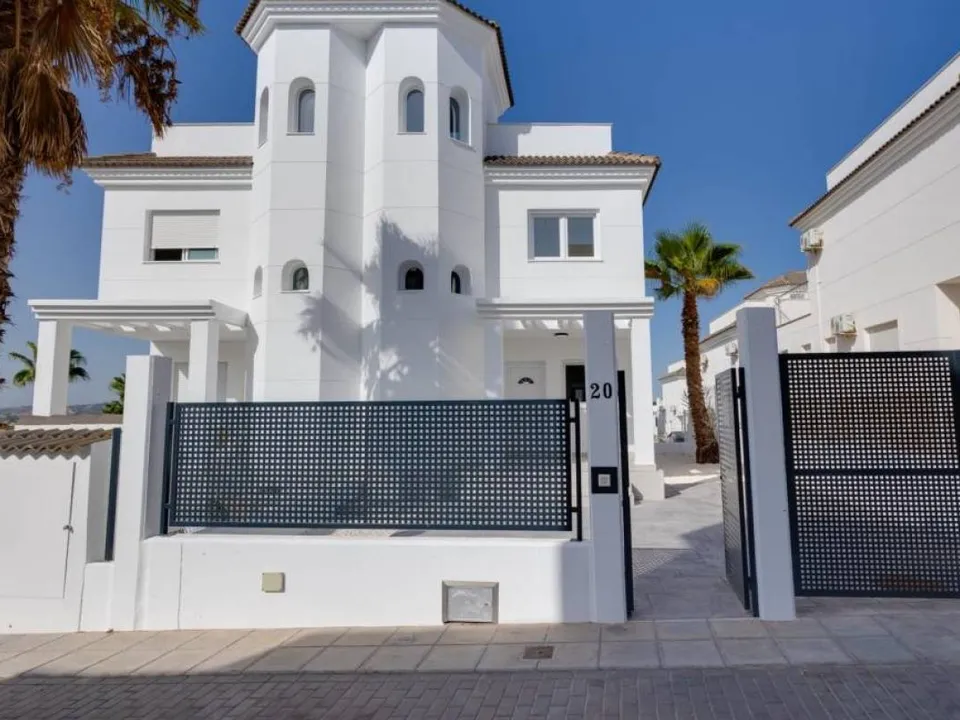 Villa en San Fulgencio, Alicante - foto 1
