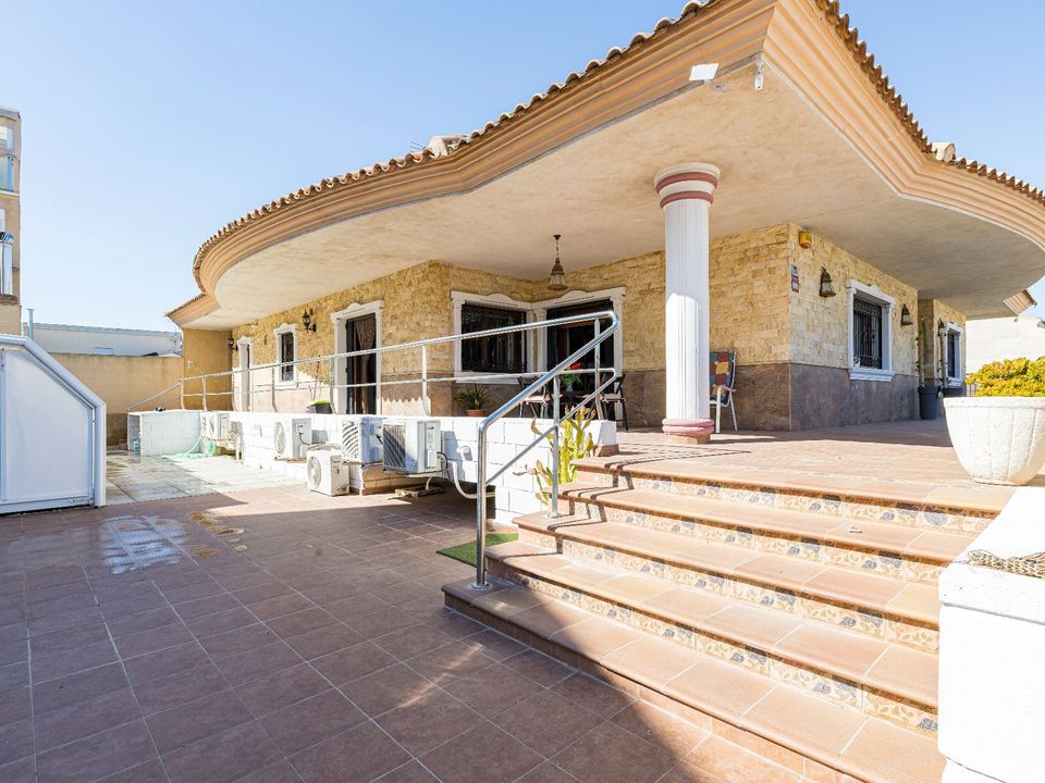 Villa i Alguazas, Murcia - foto 1