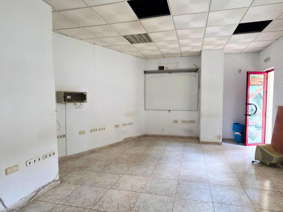 Erhvervsejendom i Almeria, Almeria - foto 2