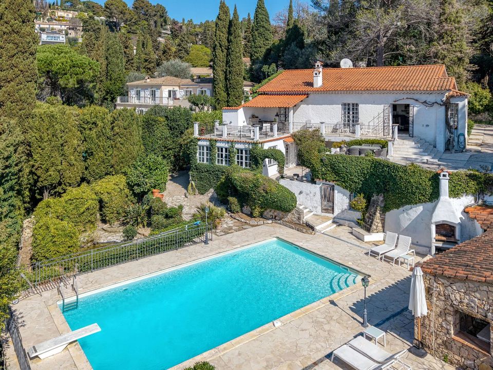 Villa a Mougins, Alpes-Maritimes - foto 1