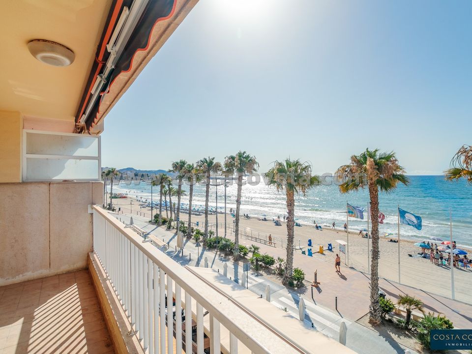 Lejlighed i Villajoyosa, Alicante - foto 4
