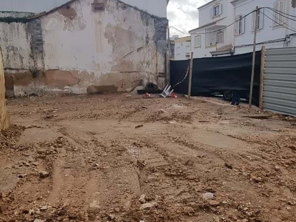 Helårsgrund i Lagoa, Faro - foto 1