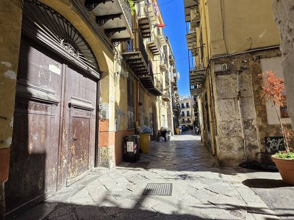 Erhvervsejendom i Palermo, Palermo - foto 1