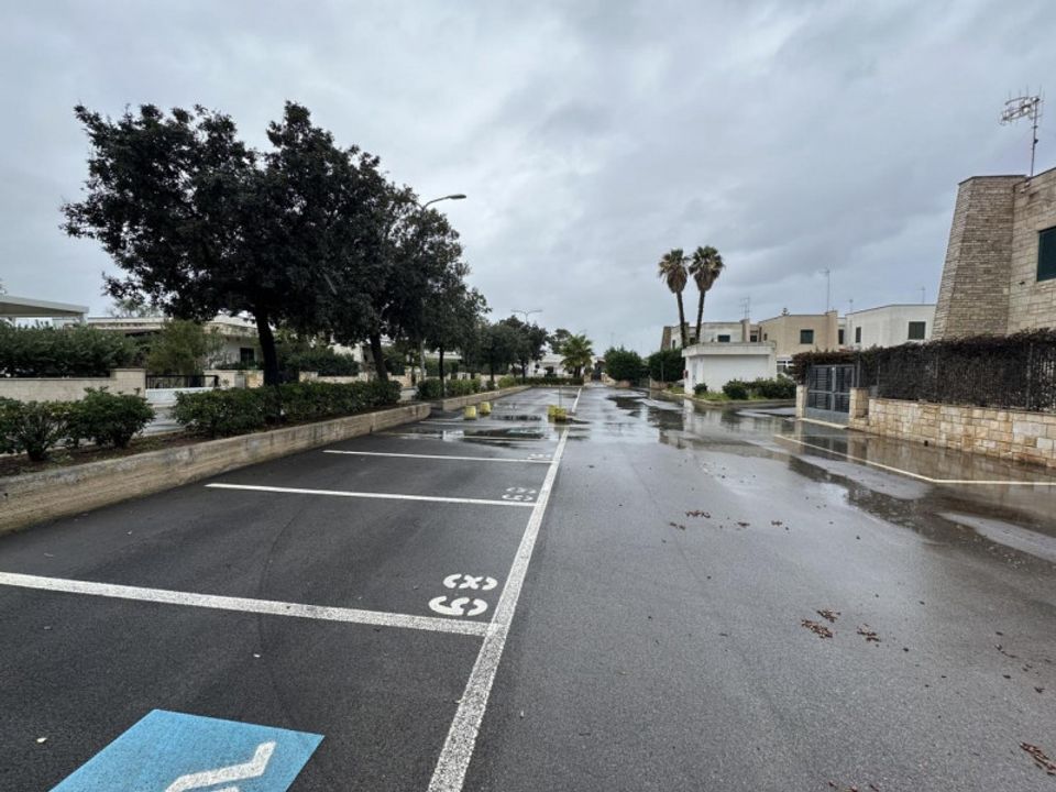 Parkeringsplads i Carovigno, Brindisi - foto 2