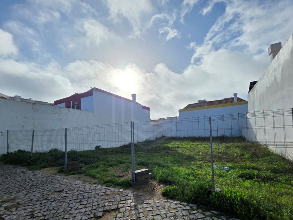 Helårsgrund i Faro, Faro - foto 1