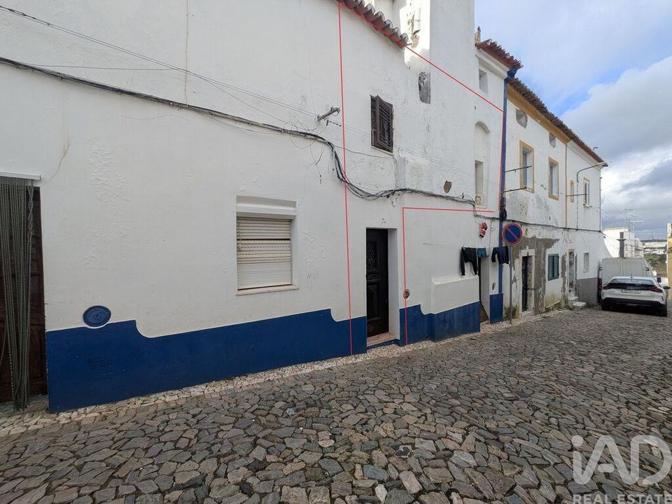 Byhus i Estremoz, Evora - foto 1