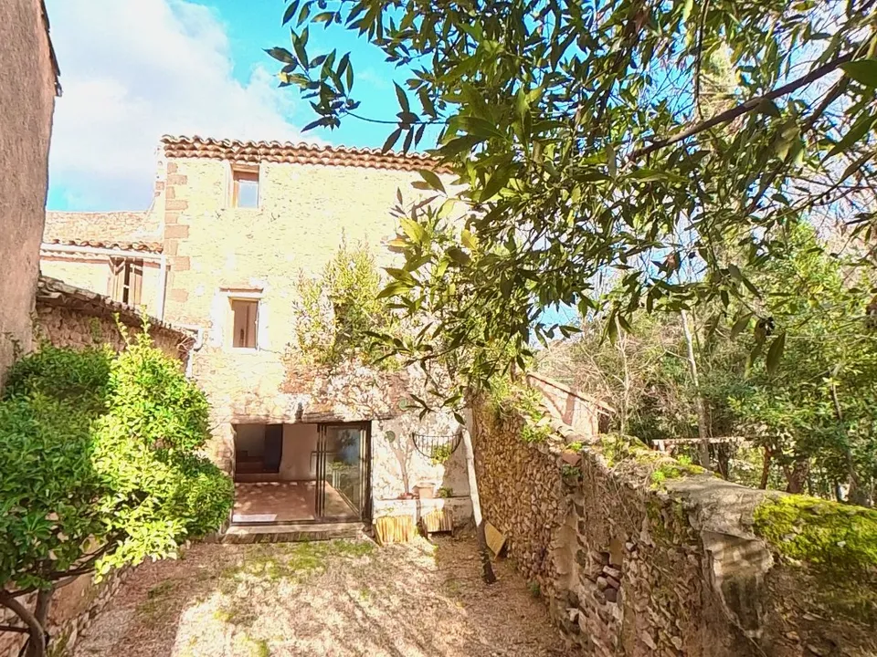 Landsbyhus i Aspiran, Herault - foto 1