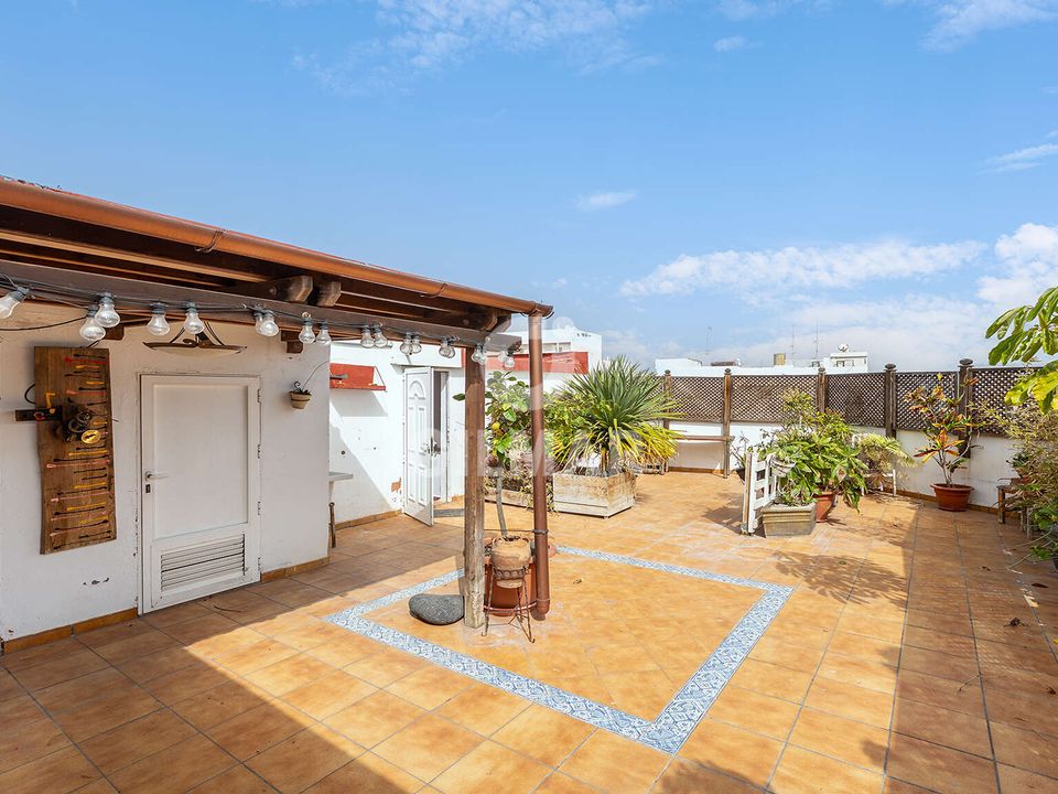 Apartment in Las Palmas De Gran Canaria, Gran Canaria - photo 2