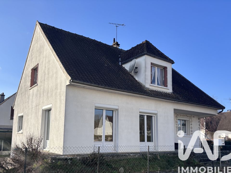 Villa in Senlis, Oise - foto 1