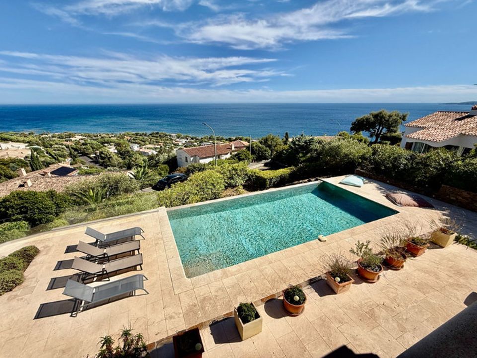 Villa i Les Issambres, Var - foto 1