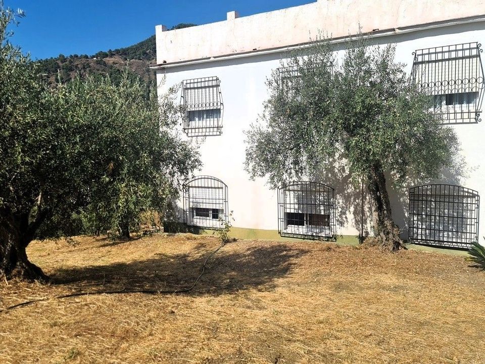Landejendom i Tolox, Malaga - foto 1
