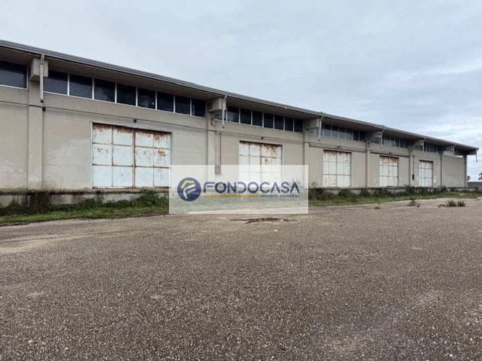 Erhvervsejendom i Brindisi, Brindisi - foto 5