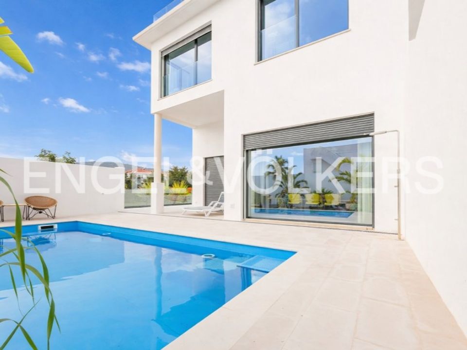 Villa i Santa Barbara de Nexe, Faro - foto 1