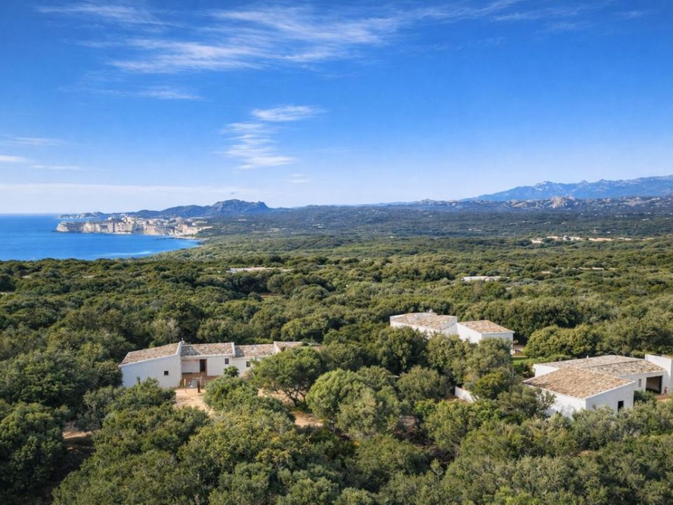 Villa in Bonifacio, Corse-du-Sud - foto 1