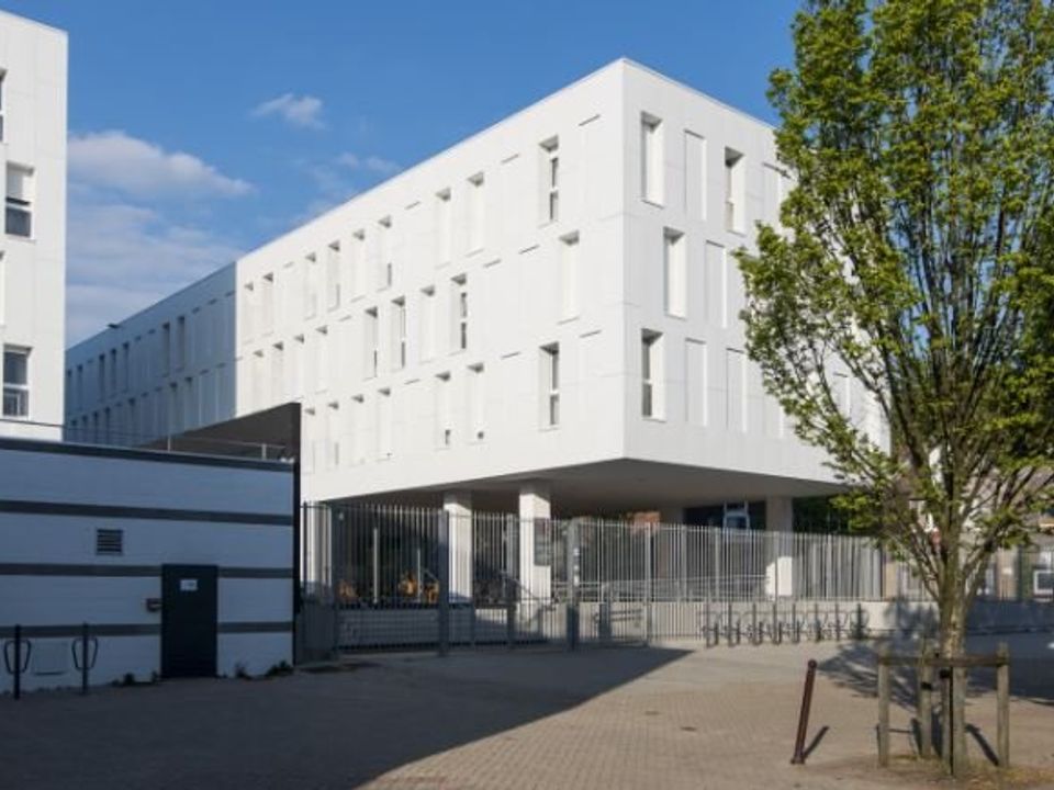 Erhvervsejendom i Lille, Nord - foto 1