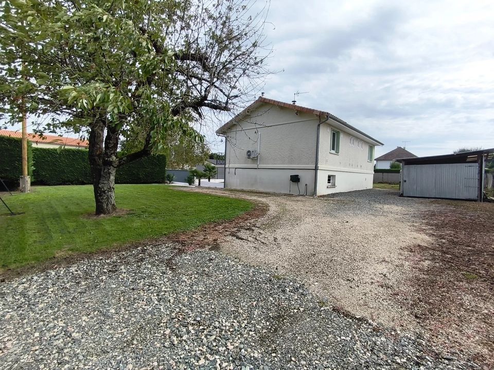 Villa in Fleuré, Vienne - foto 2