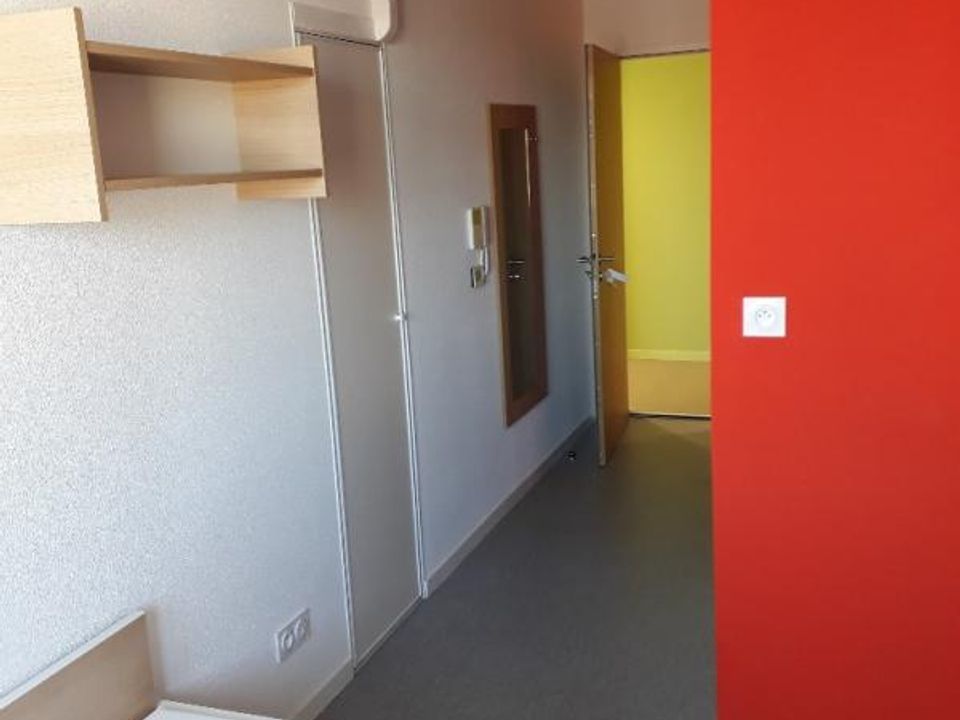 Apartment in Oyonnax, Ain - photo 1
