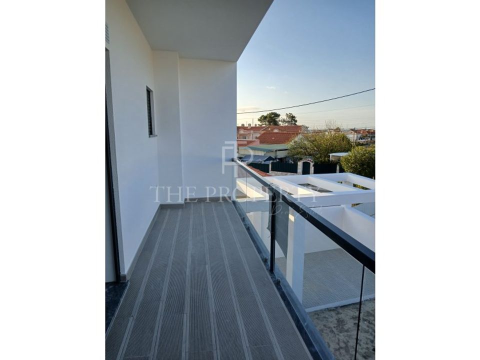 Byhus i Fernao Ferro, Setubal - foto 1