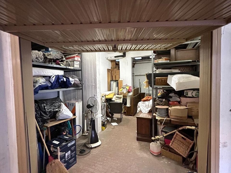 Garage i Florence, Florence - foto 1