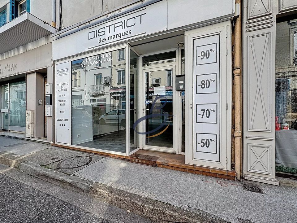 Erhvervsejendom i Bourgoin-Jallieu, Isere - foto 1