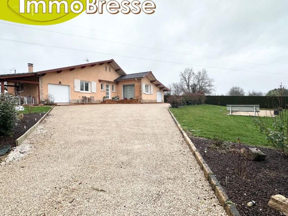 Herregård i Montrevel-en-Bresse, Ain - bilde 1