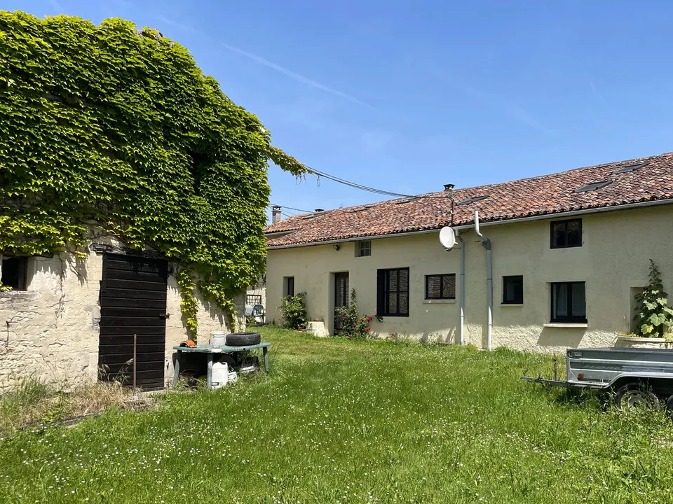 Villa i Fontaine-Chalendray, Charente-Maritime - foto 1